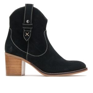 NWOT_Haush Puppies black Hannah suede bootie